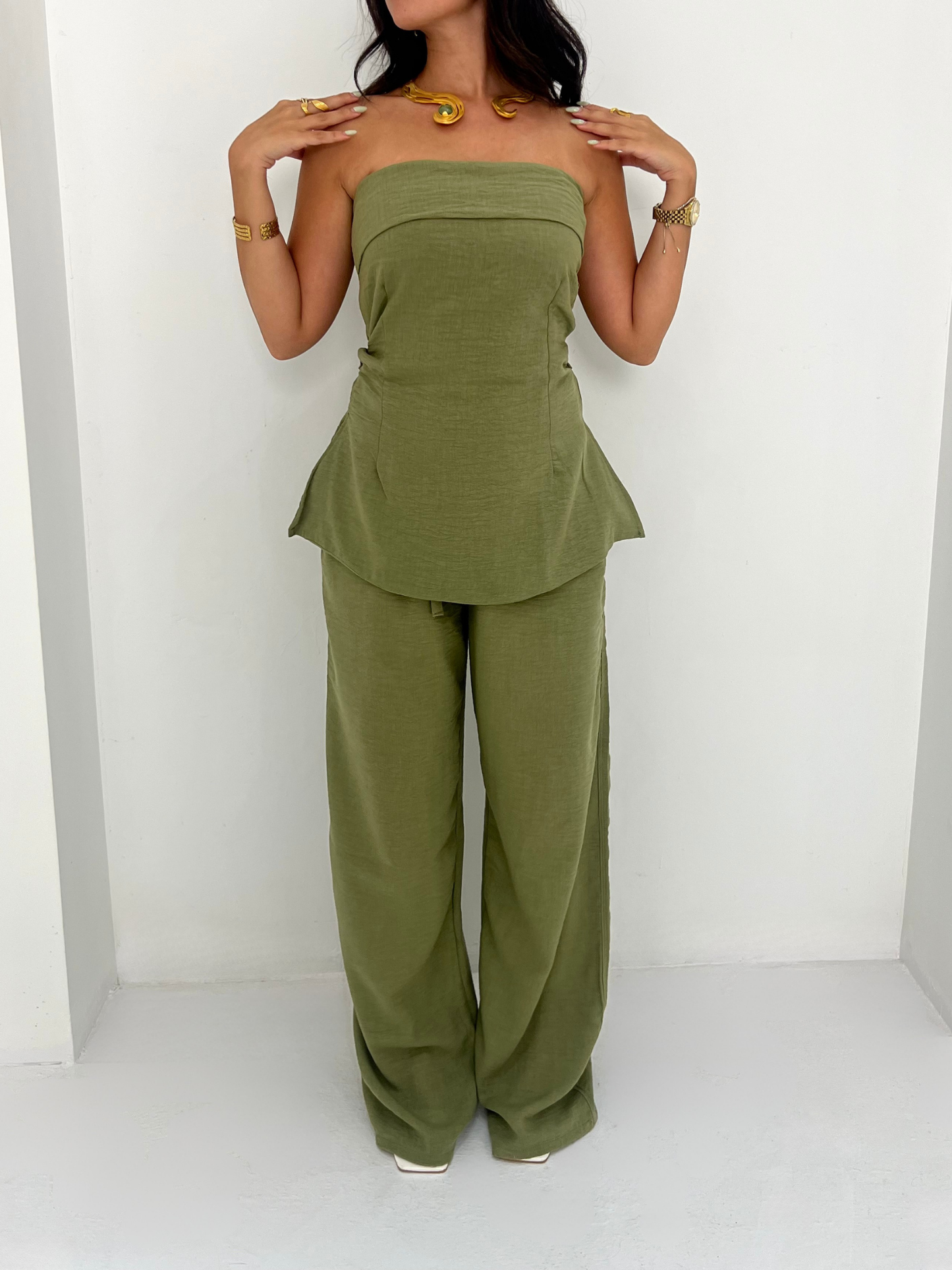 The Structured Strapless Linen Top in Olive
