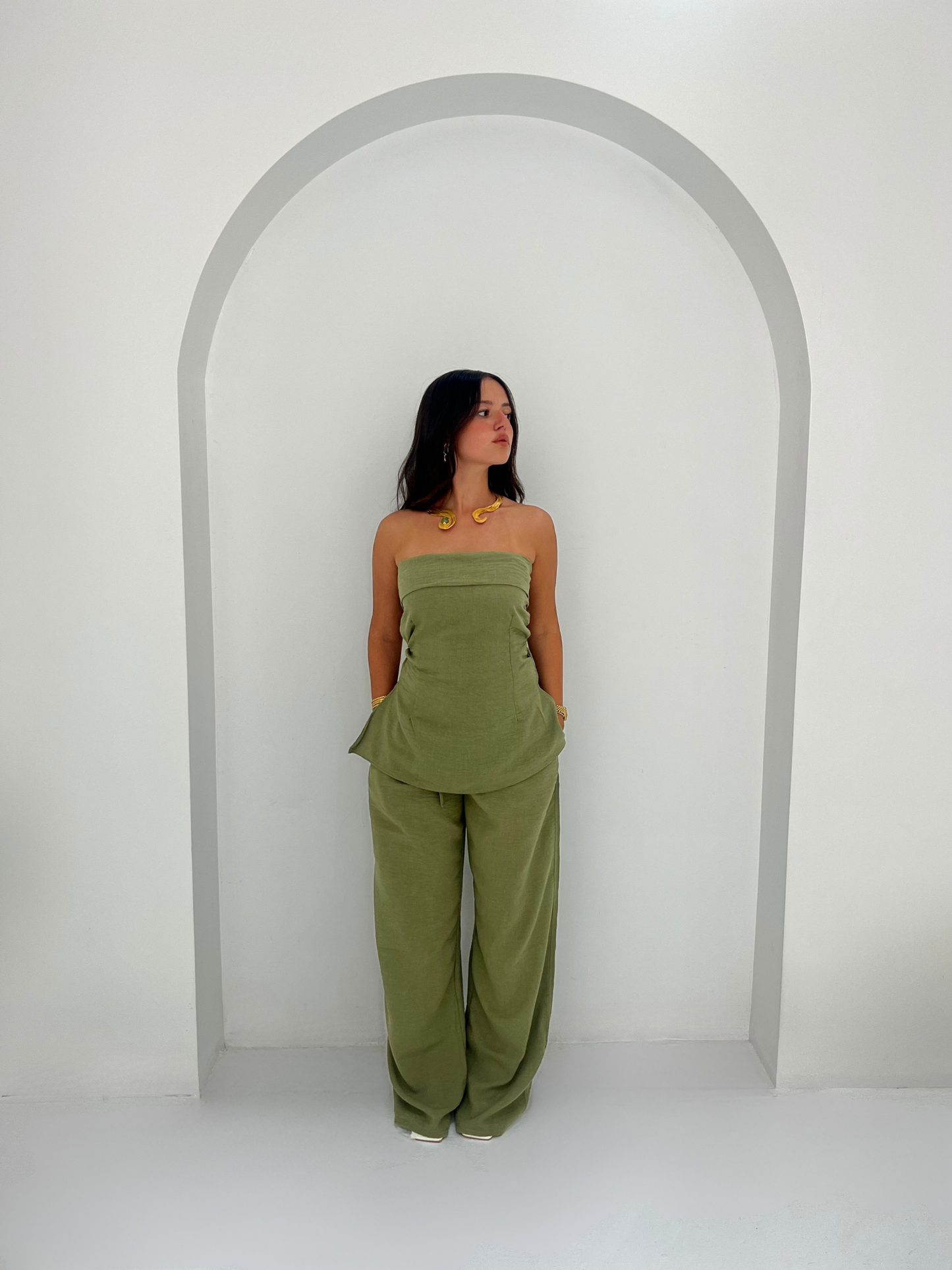 The Linen Pants in Olive