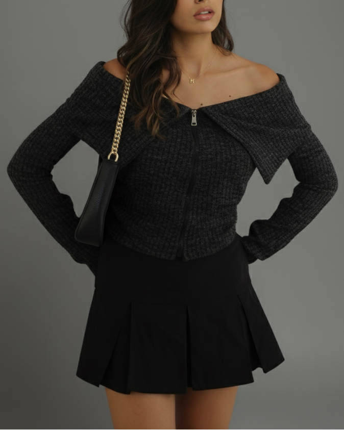 Refined Zipper Top in Black